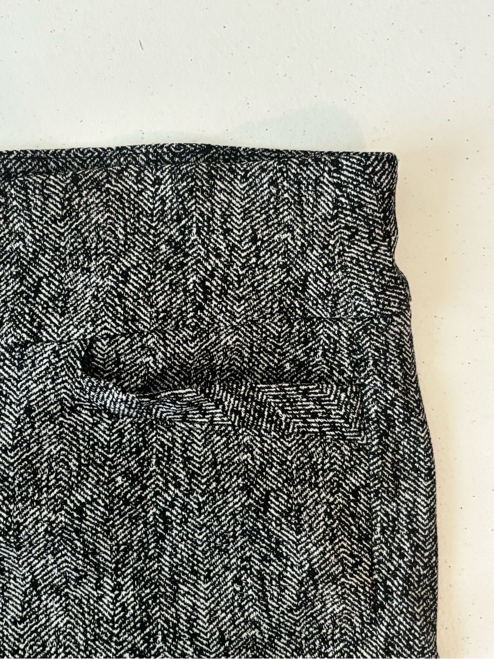 Jones New York Gray Herringbone Printed Stretch Ankle Pants Trousers - Picture 4 of 8